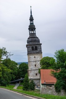 The inclined 56 m high tower of the Oberkirche