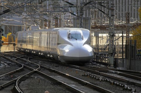 Tokaido Shinkansen series N700 approaching Tokyo Station Asia