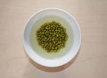 Adzuki beans in a bowl
