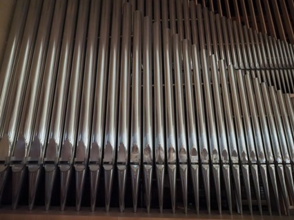 Large church pipe organ keyboard music instrument