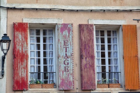 Historic houses in L'Isle-sur-la-Sorgue