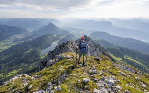 Mountaineers at the summit of the Scheffauer