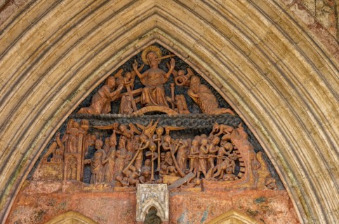 Tympanum of the court portal with a late Gothic depiction of the Last Judgement