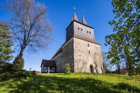 Moebiskruge Village Church