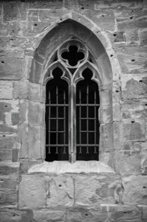 Gothic tracery window in a sacred building using the example of the Regiswindis Chapel