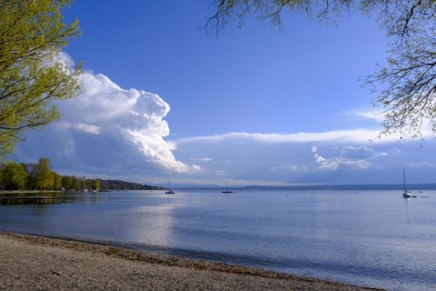 On the lakeside promenade