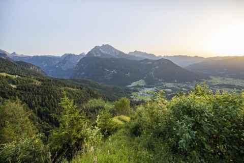 View of Schoenau with Watzmann