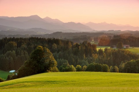 Bavarian Alpine foothills near Neukirchen with Hochfelln