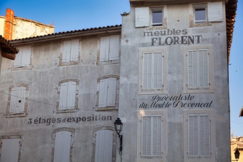 Historic houses in L'Isle-sur-la-Sorgue