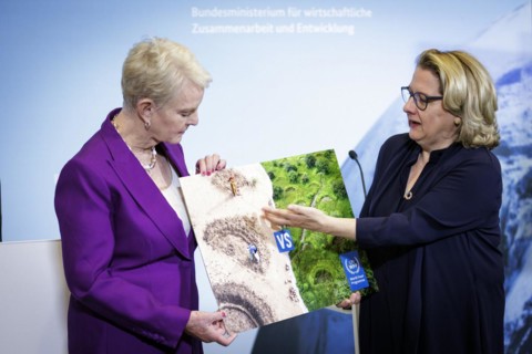 (R-L) Svenja Schulze, Federal Minister for Economic Cooperation and Development, and Cindy McCain,