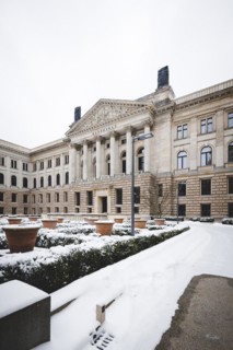 Snow in front of the Bundesrat in Berlin. 09.02.2021.