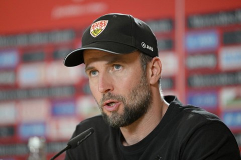 Press conference with coach Sebastian Hoeness VfB Stuttgart