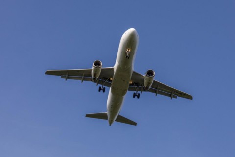 Flight path over residential areas at Duesseldorf Airport