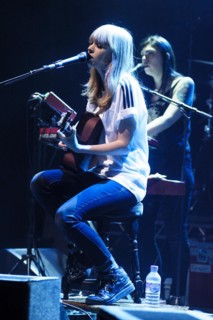 Lucy Rose plays Hammersmith Apollo on 22.04.2013 at Hammersmith Apollo