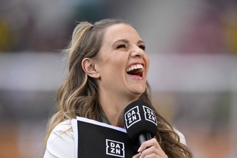 Presenter Laura Wontorra with microphone