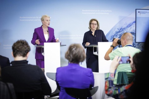 (R-L) Svenja Schulze, Federal Minister for Economic Cooperation and Development, and Cindy McCain,