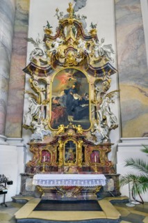 Side altar