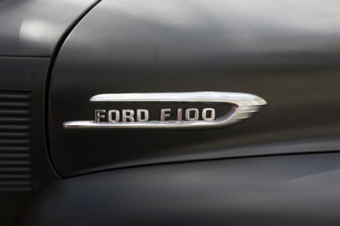 Logo of the 1956 Ford F100 V8 Fordomatic