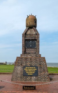 Monument to minesweepers killed in the First World War and the Second World War