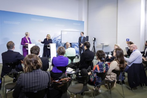 (R-L) Svenja Schulze, Federal Minister for Economic Cooperation and Development, and Cindy McCain,