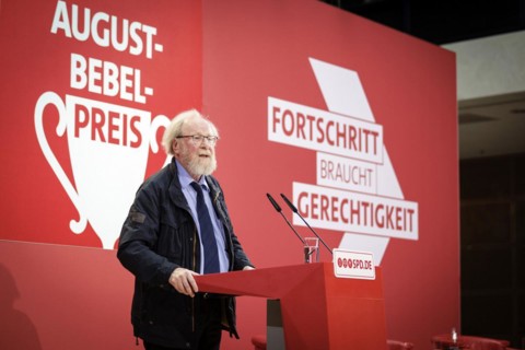 Making progress out of change. A discussion on the occasion of the 160th birthday of the SPD with the award of the August-Bebel-Prize to Franz Muentefering. Here: Opening of the award ceremony of the ...