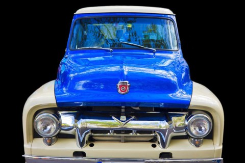 Ford F100 V8 blue