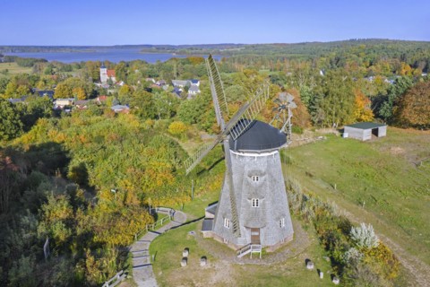 Ground smock mill