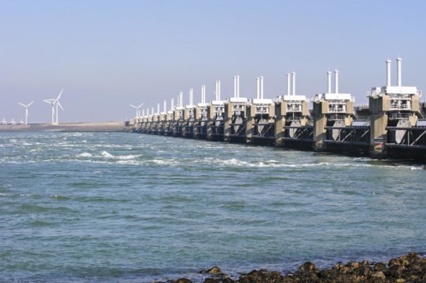 Storm flood barrier