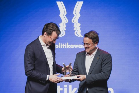 (R-L) Xavier Bettel, Prime Minister of Luxembourg, and Hendrik Wuest, CDU, Minister President of