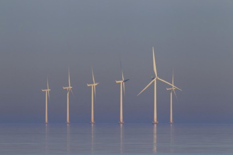 Wind turbines at sea of Lillgrund