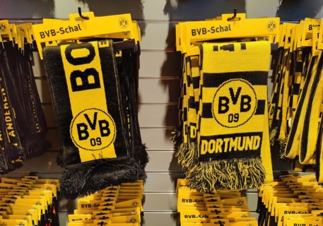 Fan article BVB scarf in a fan shop of Borussia Dortmund