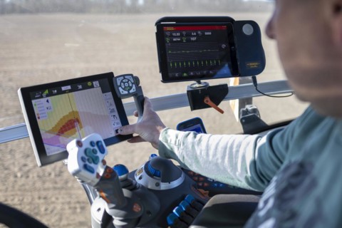 Maize sowing precision drill Vaederstad Tempo