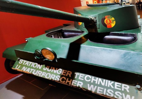 Self-made children's tank based on a Trabi as a toy