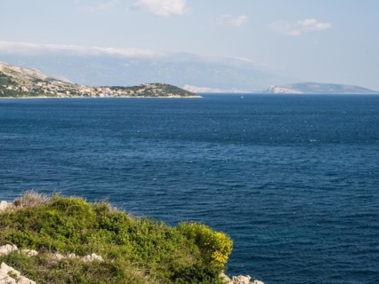 Sea bay