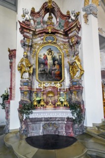 Side altar