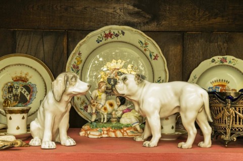 Porcelain dogs