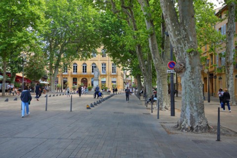Famous Cours Mirabeau Boulevard with avenue and for strolling