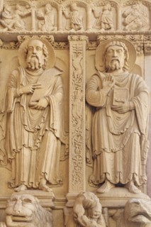 Sculptures Paul and Andrew at St-Trophime Cathedral