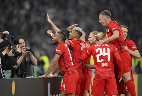 Press photographers photograph goal celebrations Dominik Szoboszlai