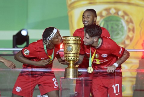 Cup presentation and award ceremony