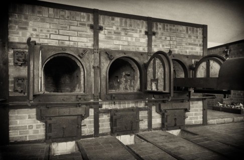 Crematorium incinerator