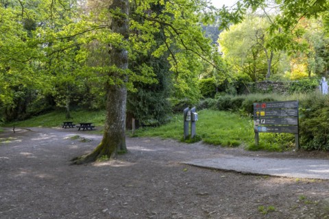 Footpath sign