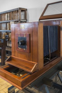 20th century Lithotex reproduction camera by Pictorial Machinery Ltd for turning an image or neat proof into a negative