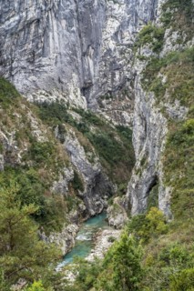 Verdon River and start of the Sentier Martel at Couloir Samson in the Gorges du Verdon