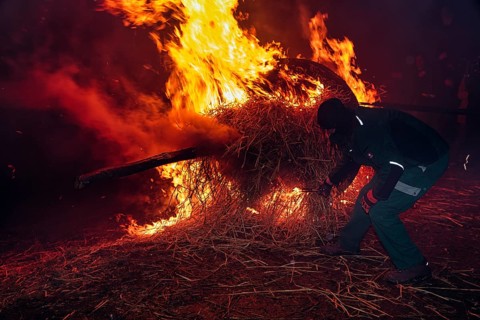 Lighting the straw