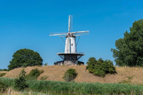 De Koe windmill at the former bastion