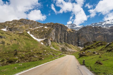 Klausenpass pass road