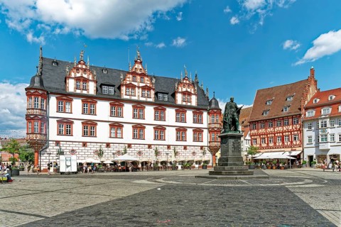 Town Hall and Monument to Prince Albert of Saxe-Coburg and Gotha