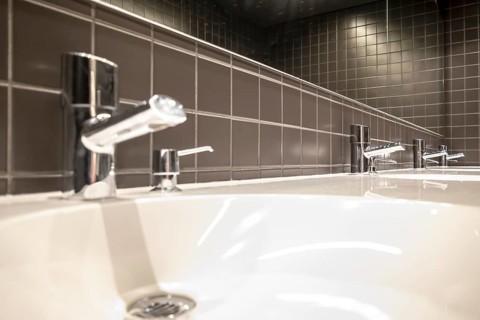 Modern Bathroom with Sink and Mirror