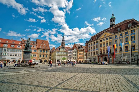 Town Hall and Monument to Prince Albert of Saxe-Coburg and Gotha